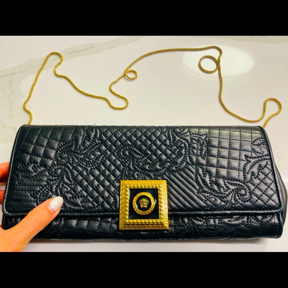 NWOT Authentic Versace classic chain purse evening clutch.